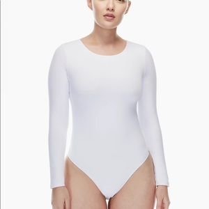 Aritzia Babaton Contour Crew Longsleeve Bodysuit XS WHITE